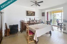 Antibes – 4 pièces lumineux traversant avec parking, cave et accès rapide à la mer : un cadre de vie idéal à deux pas de tout !