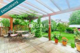 Une adresse prisée et une surface rare à la vente