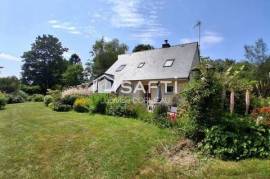 MAGNIFIQUE PROPRIETE SUR CALLAC