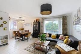 MAISON INDIVIDUELLE DE 2020 (91 M2) A VILLENEUVE-LE-ROI - DPE C - 273 M2 DE TERRAIN