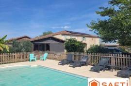 Maison pierre 430m2, Gites et chambres d'hotes avec piscine.