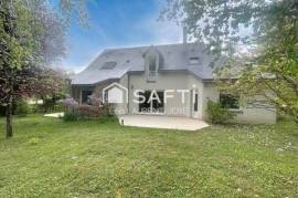 MAISON FAMILLIALE BOURG CHARENTILLY