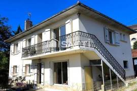Maison 9 pièces, 5 chambre, piscinable, 200m²