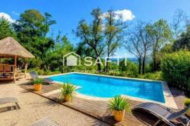12 ha avec maison et vues imprenables