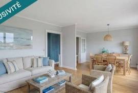 Appartement refait à neuf avec balcon et parking