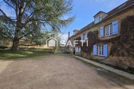 Maison familiale avec piscine, sauna
