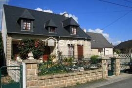 Maison à fort potentiel en centre bourg