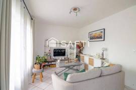 Carrières-sous-Poissy, appartement T2 proximité toutes commodités.