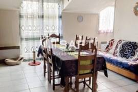 T3 vendu occupé (325€/mois) dans une petite copropriété