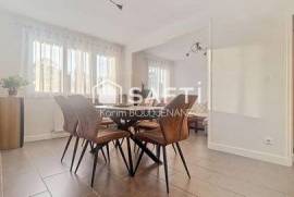 De plain pied surelevé, 2 chambres, sous sol total