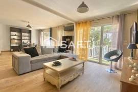 Beau duplex T3 au dernier étage dans une résidence sécurisée avec ses commerces au pied de l'immeuble
