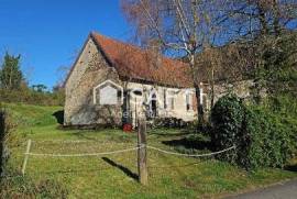 Maison à finir de restaurer selon vos envie!