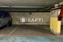 PLACE DE PARKING DE 20m2