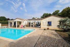 Maison de plain pied - 151 m², 4chs, bureau, piscine, terrain 2127 m²