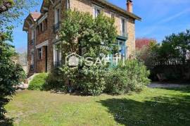 Villa de charme dans un quartier résidentiel, calme