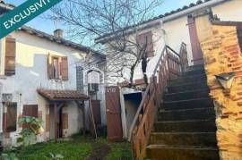 IMMEUBLE A RENOVER AVEC JARDIN ET GARAGE