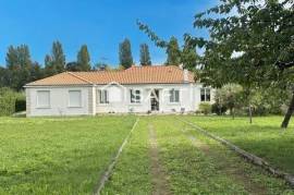 Maison plain pied surpomblant la Sèvre Niortaise