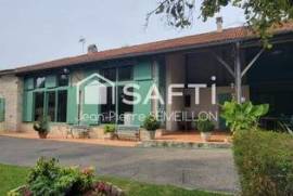 Maison 8 pièces 219 m², piscine, box chevaux