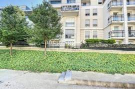 APPARTEMENT AVEC JARDIN PRIVATIF