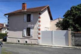 MAISON EN CAMPAGNE PROCHE AULNAY-DE-SAINTONGE