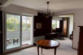 Vaste appartement T4