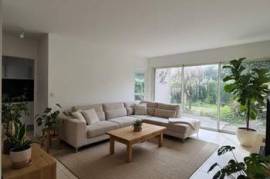 Maison avec espace jardin, 3 chambres 15 kms de Paris
