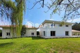 VILLA MODERNE DE 222M2 – AIR PARK DE BISCARROSSE- 336M2 DE HANGAR