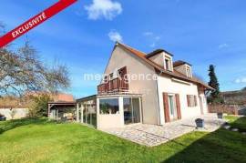 Maison 7 pièces indépendante, entretenue avec soin