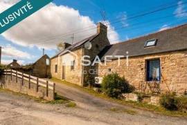 Maison en pierre avec dépendance, parking et jardin