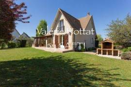 Maison familiale sur grand terrain piscinable