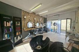 34 400 Saint-Just – Local 28 m² en centre-ville