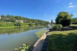 Magnifique propriété avec accès direct sur la seine