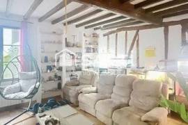 Maison champenoise type corps de ferme avec dépendances et jardin