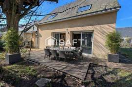 MAISON AVEC 5 CHAMBRES A PELLOUAILLE LES VIGNES