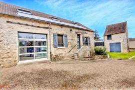 Maison 185m2, 6 pièces,4 chambres, dépendance Maison 185m2, 6 pièces,4 chambres, dépendance