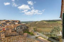 Open view Attic, to upgrade - Piegaro, Umbria