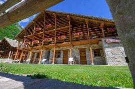 Alagna Valsesia: Exclusive Prestige Residential Complex in the Heart of the Village
