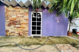 Seafront property in Chelem with 3 units | Ideal for Airbnb