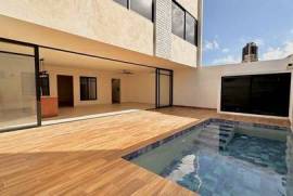 Duplex House for Sale in Chelem – 3 Bedrooms | Pool | 100% Electric Energy