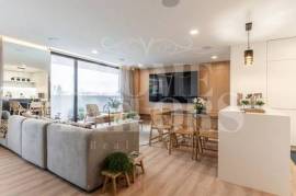 T4Duplex with balconies and terrace Sophistication and Exclusivity in Aveiro