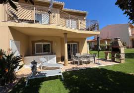 Semi-Detached Villa Located in the Prestigious Boavista Golf Semi-Detached Villa Located in the Prestigious Boavista Golf