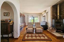 Exclusive farm with 3 bedroom villa and strategic location in Armação de Pêra