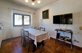Exclusive farm with 3 bedroom villa and strategic location in Armação de Pêra