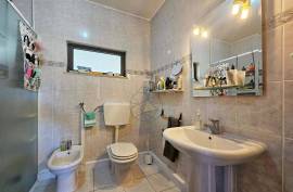 Exclusive farm with 3 bedroom villa and strategic location in Armação de Pêra