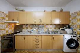 2 Bedroom Apartment with Private Terrace in Quiet Area of Estômbar