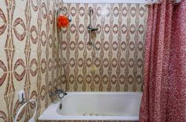 2 Bedroom Apartment with Private Terrace in Quiet Area of Estômbar