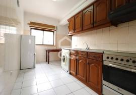 3-Bedroom Apartment for Rent | São Bento Residential Complex, São Martinho do Bispo