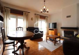 UNIQUE OPPORTUNITY – T2 WITH ATTIC IN THE URBANIZATION OF LORETO | TOP FLOOR