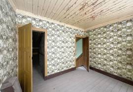 Building with Soul and History in the Heart of the City — Ideal for Investment