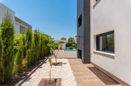 listing listing